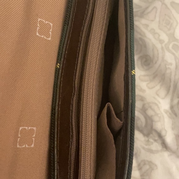 Liz Claiborne Plaid Wristlet! - Picture 5 of 6